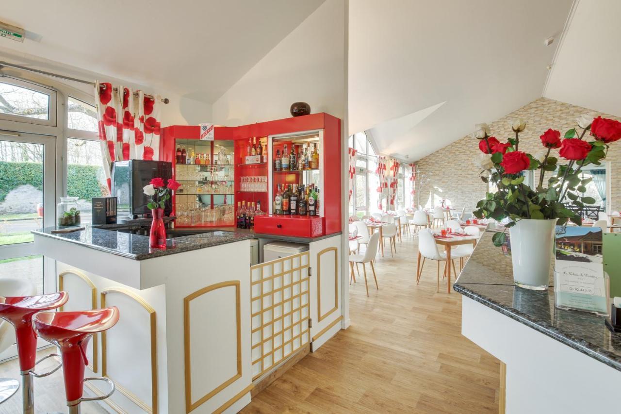 Le Relais De Voisins Hotell Exteriör bild